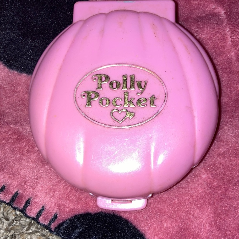 Vintage 1989 Polly Pocket Pink Shell Cafe W/ Person
